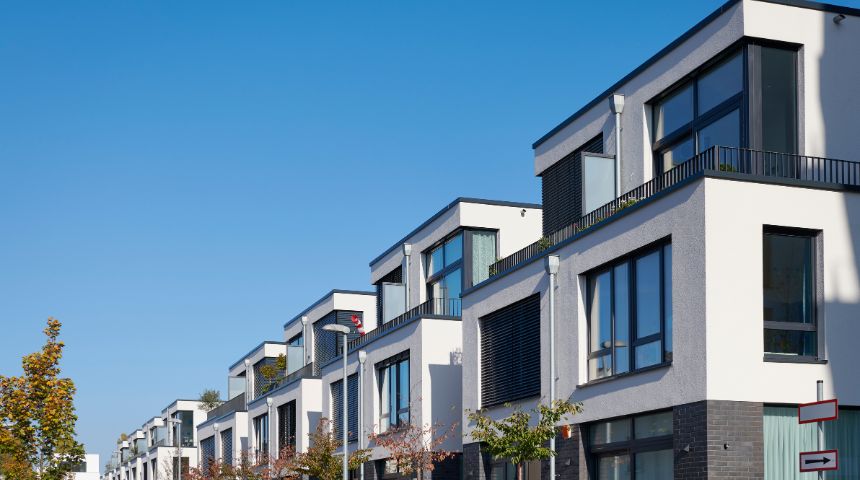 A row of townhouse apartments.